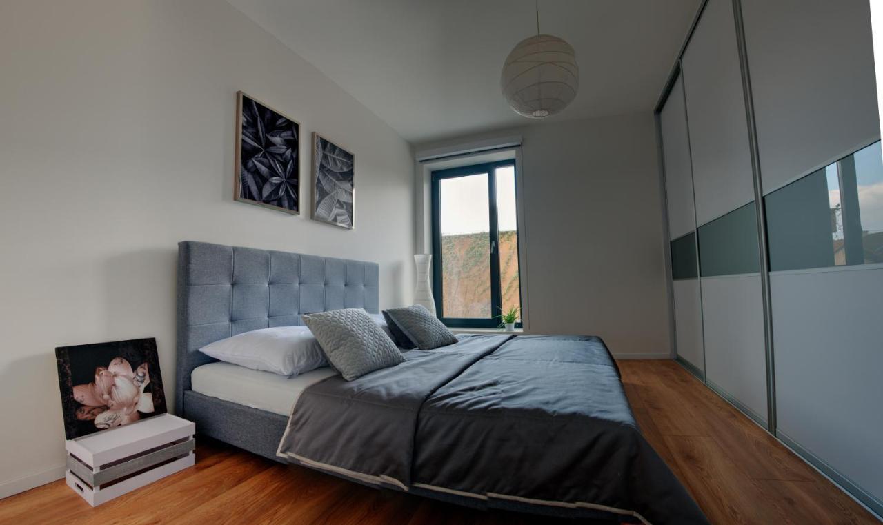 Apartman Kmetova So Sukromnym Parkovanim Zdarma, 5 Min Peso Do Centra Košice Exterior foto